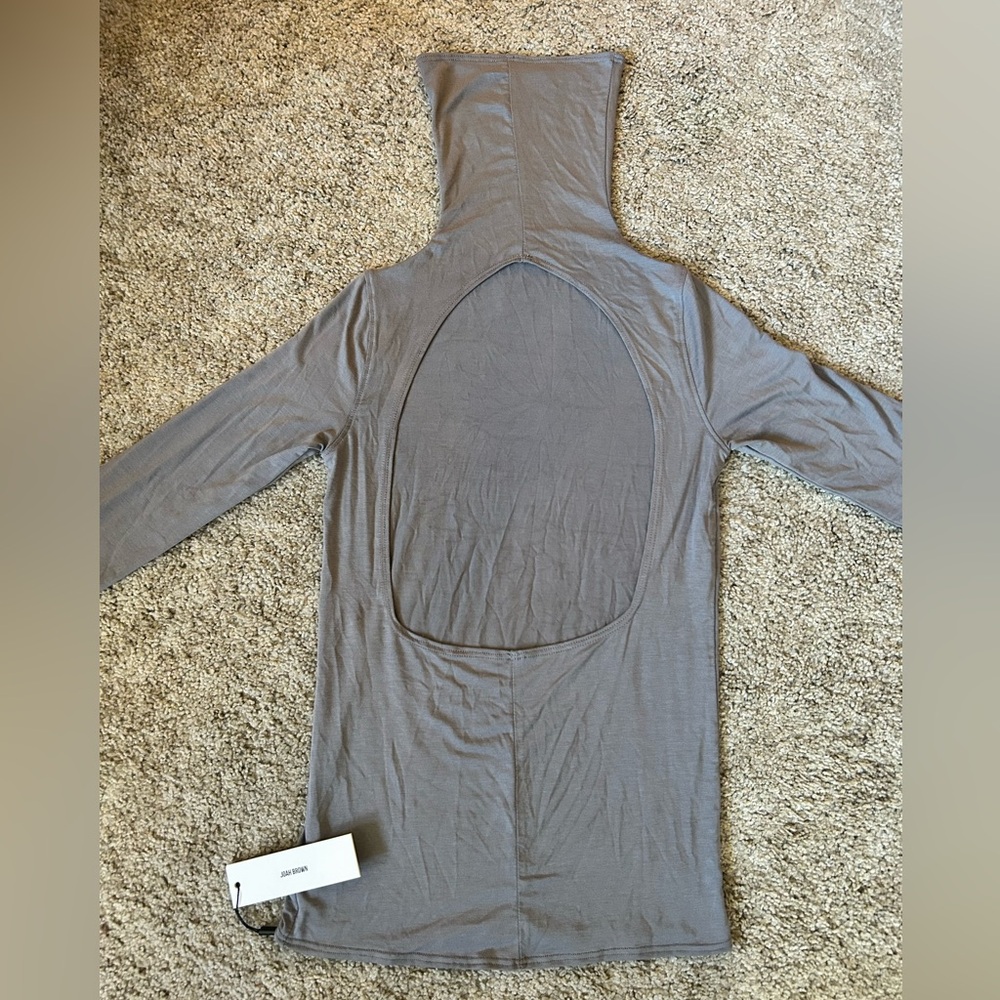 NWT JOAH BROWN Open Back Turtleneck - Picture 8 of 12